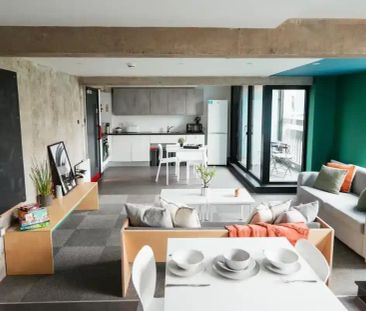 The Bigger Balcony Room - Photo 6