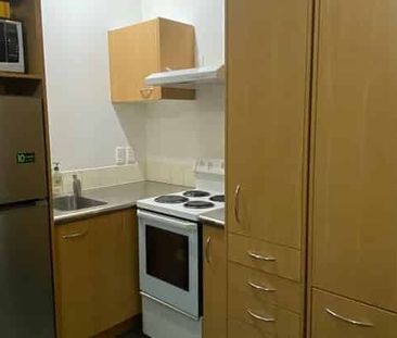 Studio apartment, Central Queen St, Auckland CBD - Photo 4