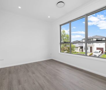 Newly Built 4-Bedroom, 3-Bathroom Dream Home in Box Hill – Modern, ... - Photo 4