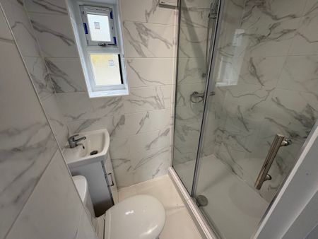 SalterfordRoad, Hucknall, NOTTINGHAM - Photo 4