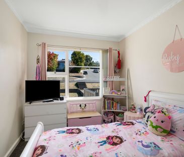 Spacious 3-Bed Family Home in Lindisfarne - Photo 4