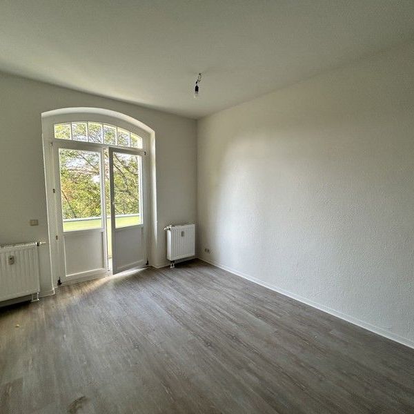 Schicke 2 Zimmerwohnung im Altbau mit Balkon - Photo 1