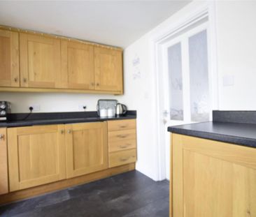3 bedroom terraced house to rent - Photo 6