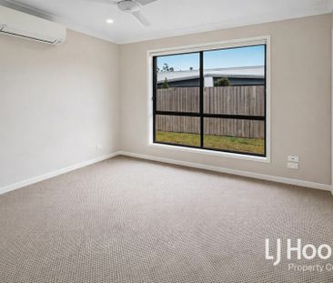 Modern & Spacious - Family Friendly Location - Great Size Backyard - Photo 5