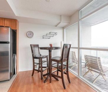 For Lease - 9 George Street Unit# 1804, Brampton, Ontario - Photo 4
