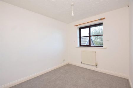 2 bedroom semi-detached house to rent - Photo 3