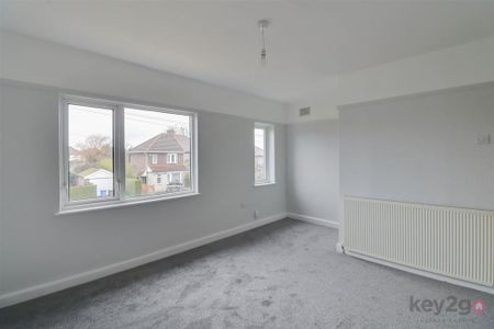 2 bedroom semi-detached house to rent - Photo 5