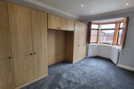 Inverness Avenue - Photo 5