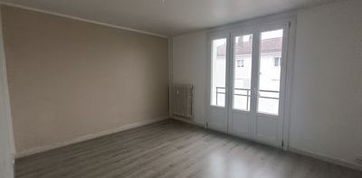 À louer / Appartement F3 AVEC GARAGE / BESANCON QUARTIER HAUT CHAPRAIS 17 rue de la croix de Palente - Photo 2