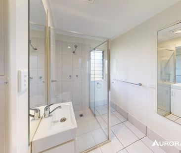 POSITIONED IN A GREAT LOCATION! - Photo 4