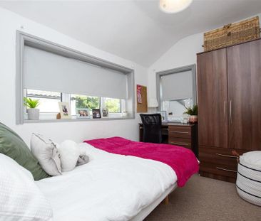 6 bedroom house to rent - Photo 2