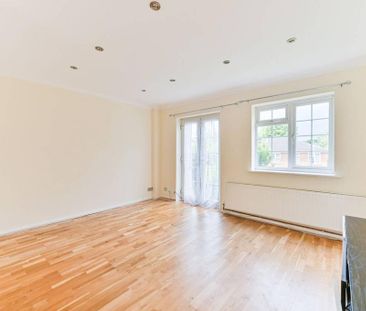 3 bedroom terraced house to rent - Photo 4