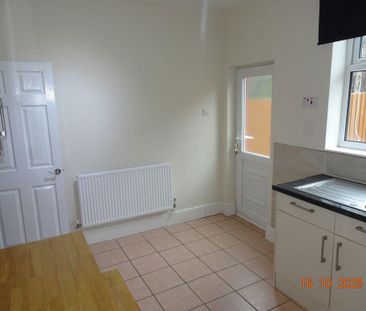 2 bedroom terraced house to rent - Photo 6