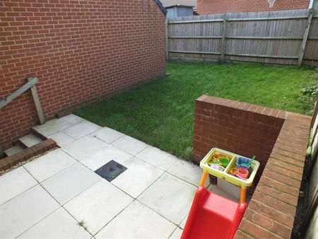 Heeks Crescent, Hilperton, Trowbridge, BA14 - Photo 2