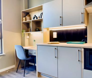 Bronze Club Studio - Photo 6