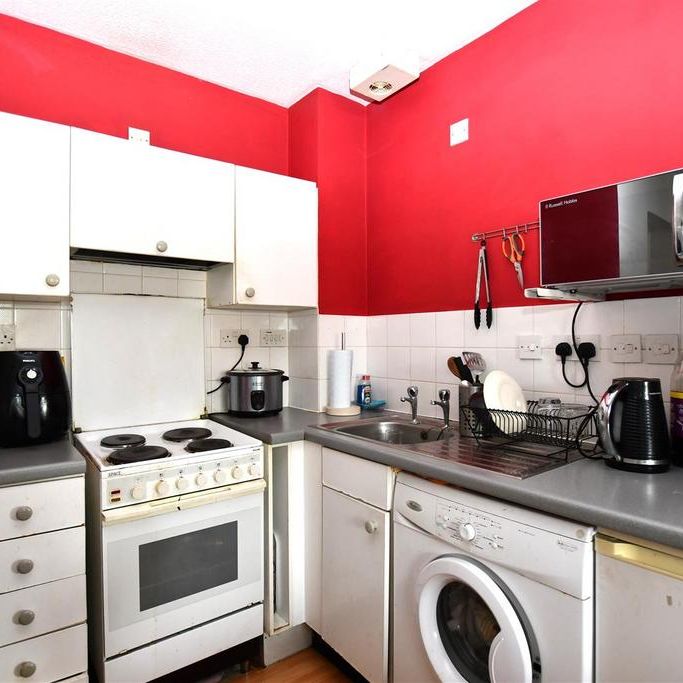 1 bedroom flat to rent - Photo 1