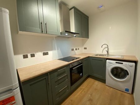 2 bedroom flat to rent - Photo 4