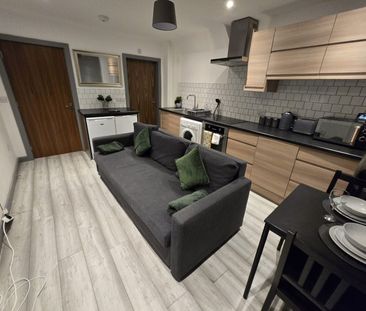 Broadbent Avenue, Latchford, Warrington, WA4 1PX - Photo 3