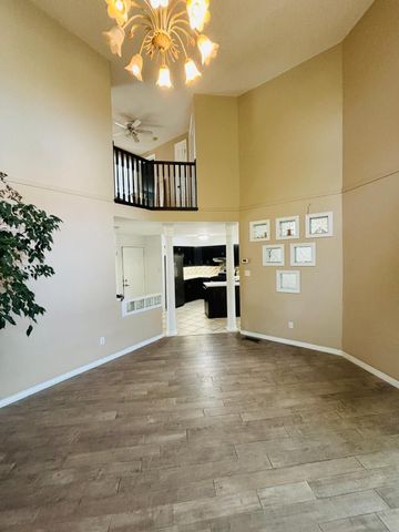 For Lease - 65 Periwinkle Way, Guelph, Ontario - Photo 3