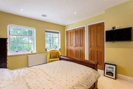 5 bedroom detached house to rent - Photo 3