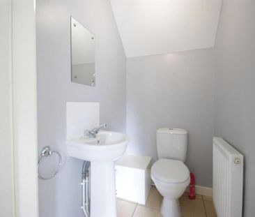 2 bedroom end of terrace house to rent - Photo 6