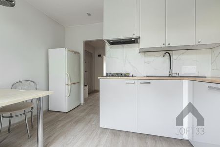 Przytulna i wyposażona kawalerka z dodatkową sypialnią na Gigancie w Jaworznie do wynajęcia - Zdjęcie 4