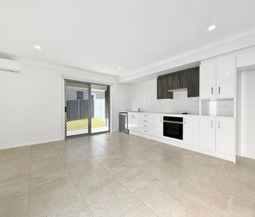 Coming Soon... Brand New Two Bedroom Duplex Home With A Single Garage - Photo 4