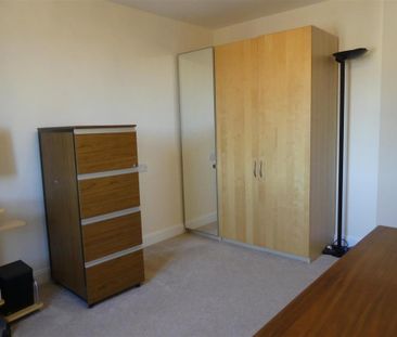 2 bedroom retirement property to rent - Photo 4