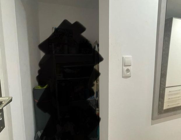 Frisch renovierte 1,5-Zimmer-Wohnung in Stuttgart-Wangen - Photo 1