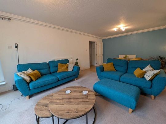 2 bedroom flat to rent - Photo 1