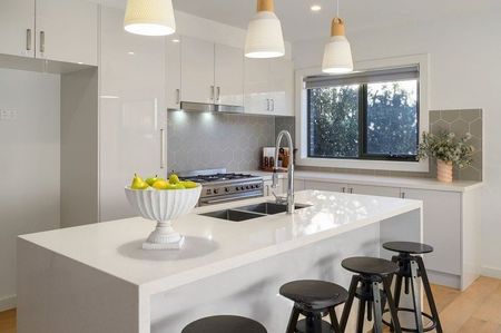 Effortless lifestyle in a great location! - Photo 3