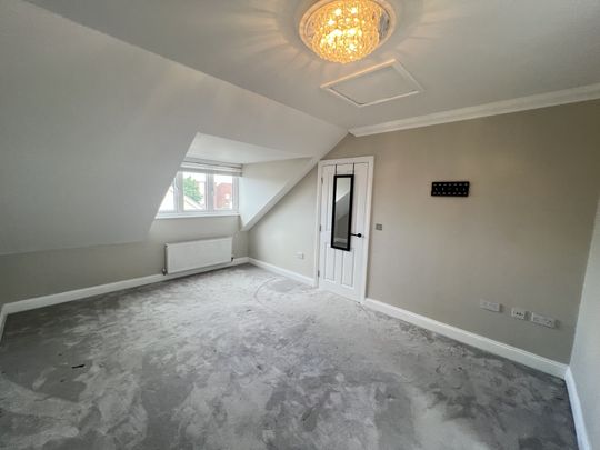 Academia Avenue, Broxbourne - Photo 1