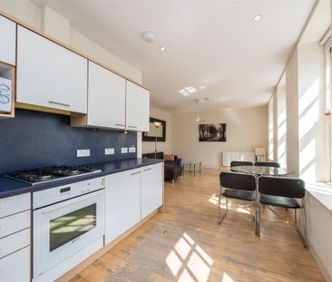 2 bedroom flat to rent - Photo 6