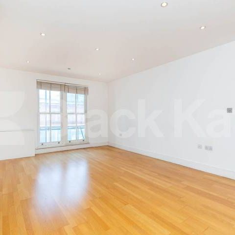 Perfect property in the perfect location not to be missed - Photo 1