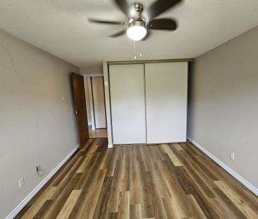 For Lease - 4 Avalon Place Unit# 102, Kitchener, Ontario - Photo 5