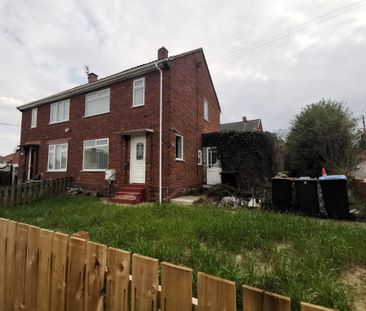 2 bedroom semi-detached house to rent - Photo 3