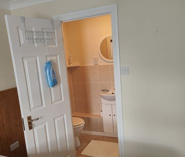 3 Bed Flat, Knightsfield, LU2 - Photo 6