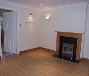 2 bedroom semi-detached house to rent - Photo 5