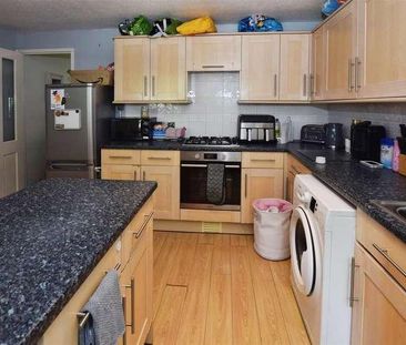 Danziger Way, Borehamwood, WD6 - Photo 6