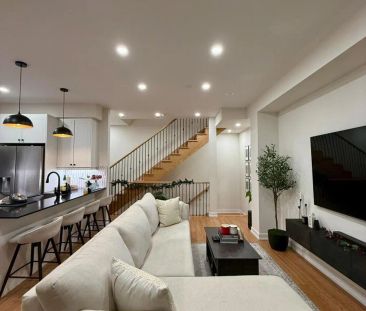 42 CHIFFON STREET - Photo 1