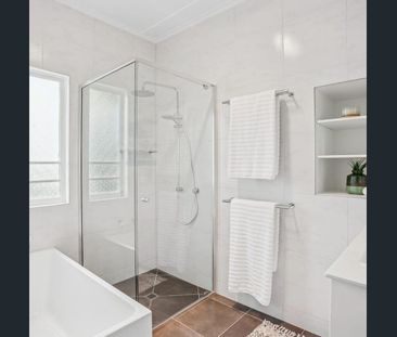 Coastal Comfort, Space & Lifestyle in the Heart of North Ward - Photo 1