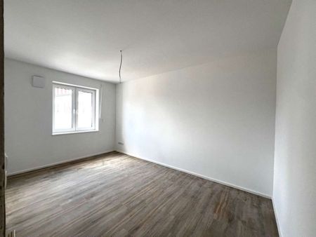 Hochspeyer - Freistehendes EFH, 5ZKB, Terrasse, Garten, Stellplätze - Photo 3