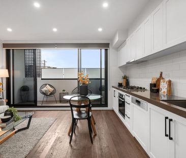 Modern Lifestyle and City Convenience in the Heart of Footscray - Photo 1