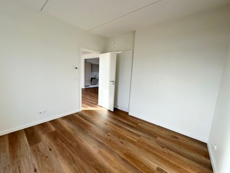 Moderne 3-værelses lejlighed i Nørresundby med altan og tagterrasse - Photo 2