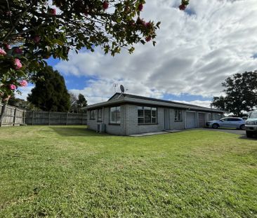 2 Bedroom unit in Conifer Grove School Zone! - Photo 4