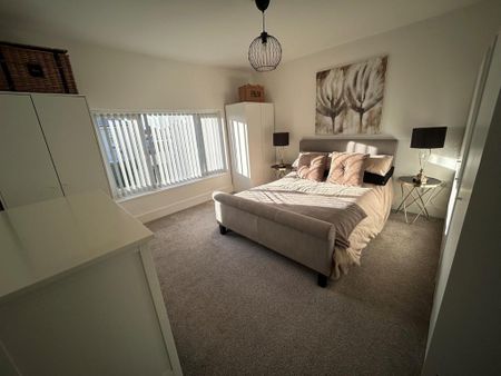 3 bedroom semi-detached house to rent - Photo 2