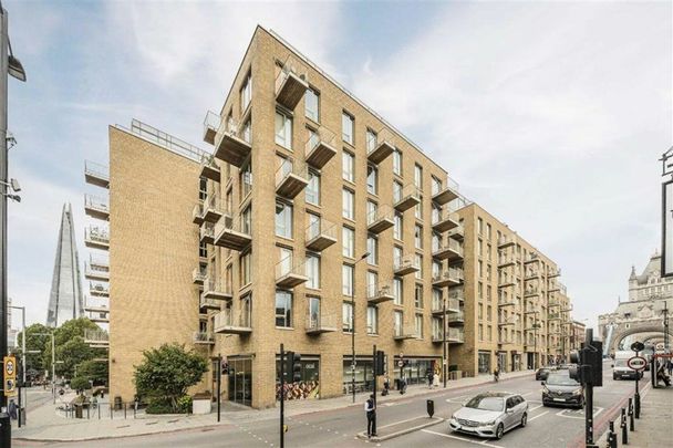 Duchess Walk, Shad Thames, SE1 - Photo 1