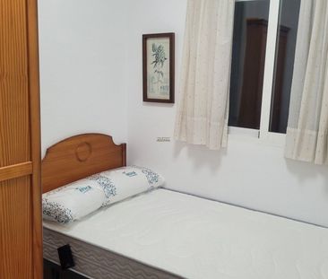 Piso de alquiler en Calle Ángel Bruna, Ensanche - Photo 3