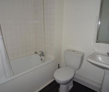 Location Appartement 2 pièces 57m² - Photo 4