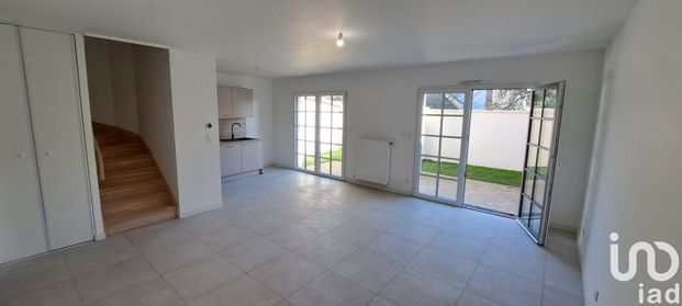 Maison 5 pièces de 102 m² à Vernouillet (78540) - Photo 1